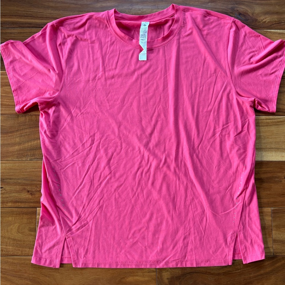 Lululemon Relaxed Fit Running T-Shirt - Picture 2 of 5